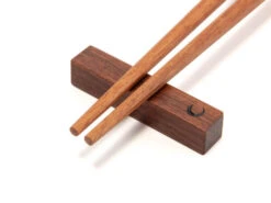 Essstäbchenablage MOON Granadillo -Japanisches Geschirr Store essstaebchenablage moon granadillo 1