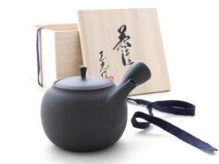 Japanische Teekanne Tokoname Sendan Sen Kaku Mit Geschenkbox -Japanisches Geschirr Store japanische teekanne tokoname sendan sen kaku mit geschenkbox 1