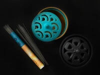 Japanisches Räuchergefäß Sakura, Gusseisen Schwarz 6 Japanisches Räuchergefäß Sakura, Gusseisen Schwarz – Bild 4